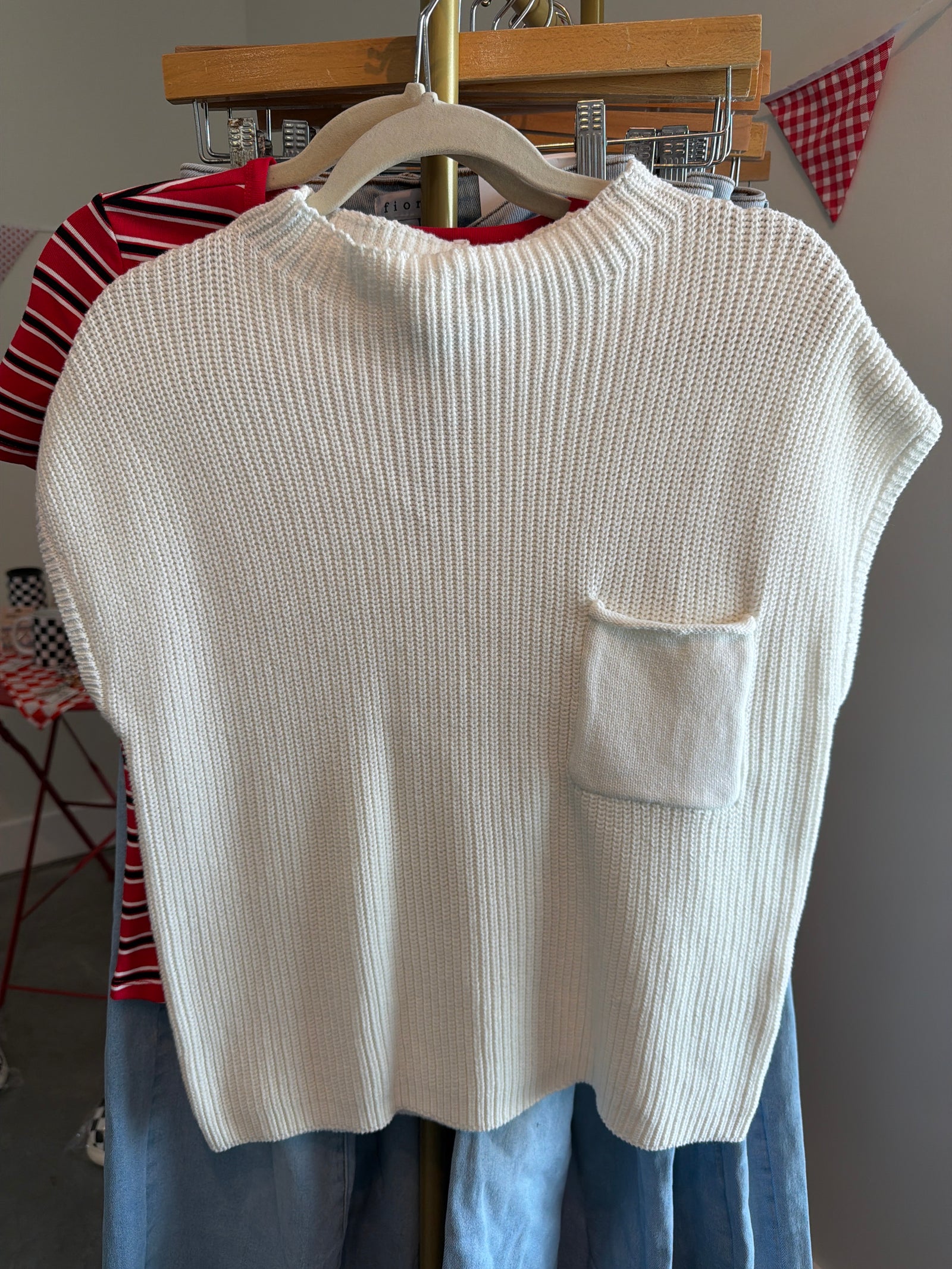 White Short Sleeve Knitted Sweater