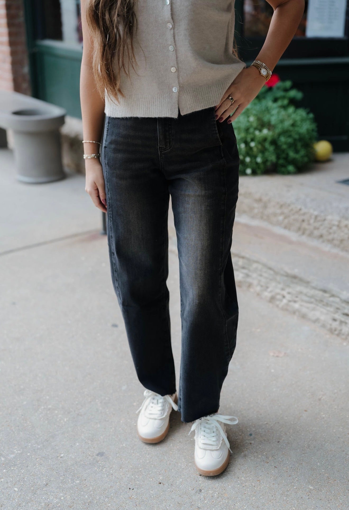 Black Stretch Barrel Leg Tapered Jeans