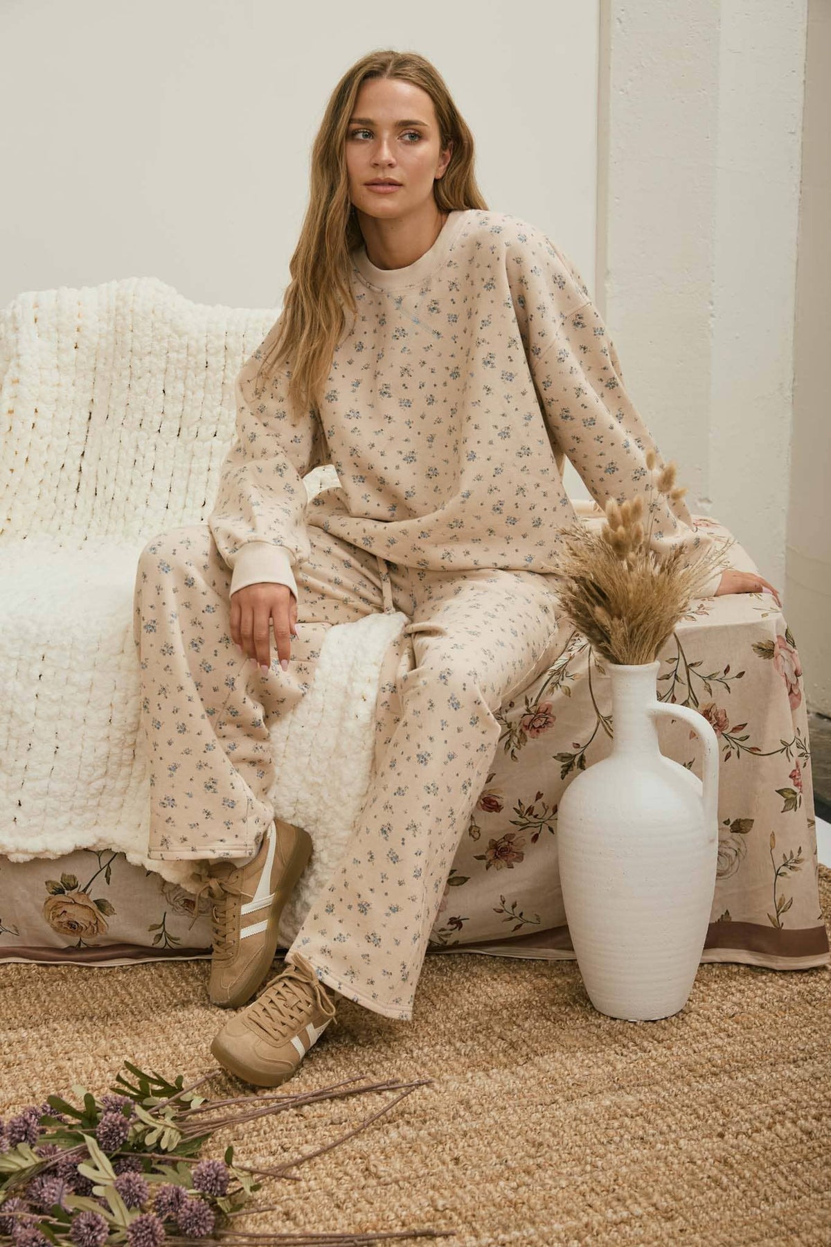DITSY FLORAL BOXY CREW NECK SWEATSHIRT