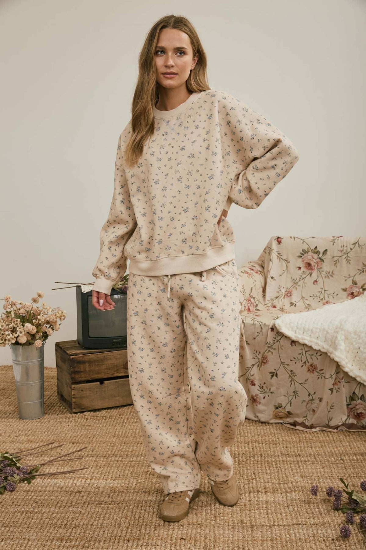 DITSY FLORAL BOXY CREW NECK SWEATSHIRT