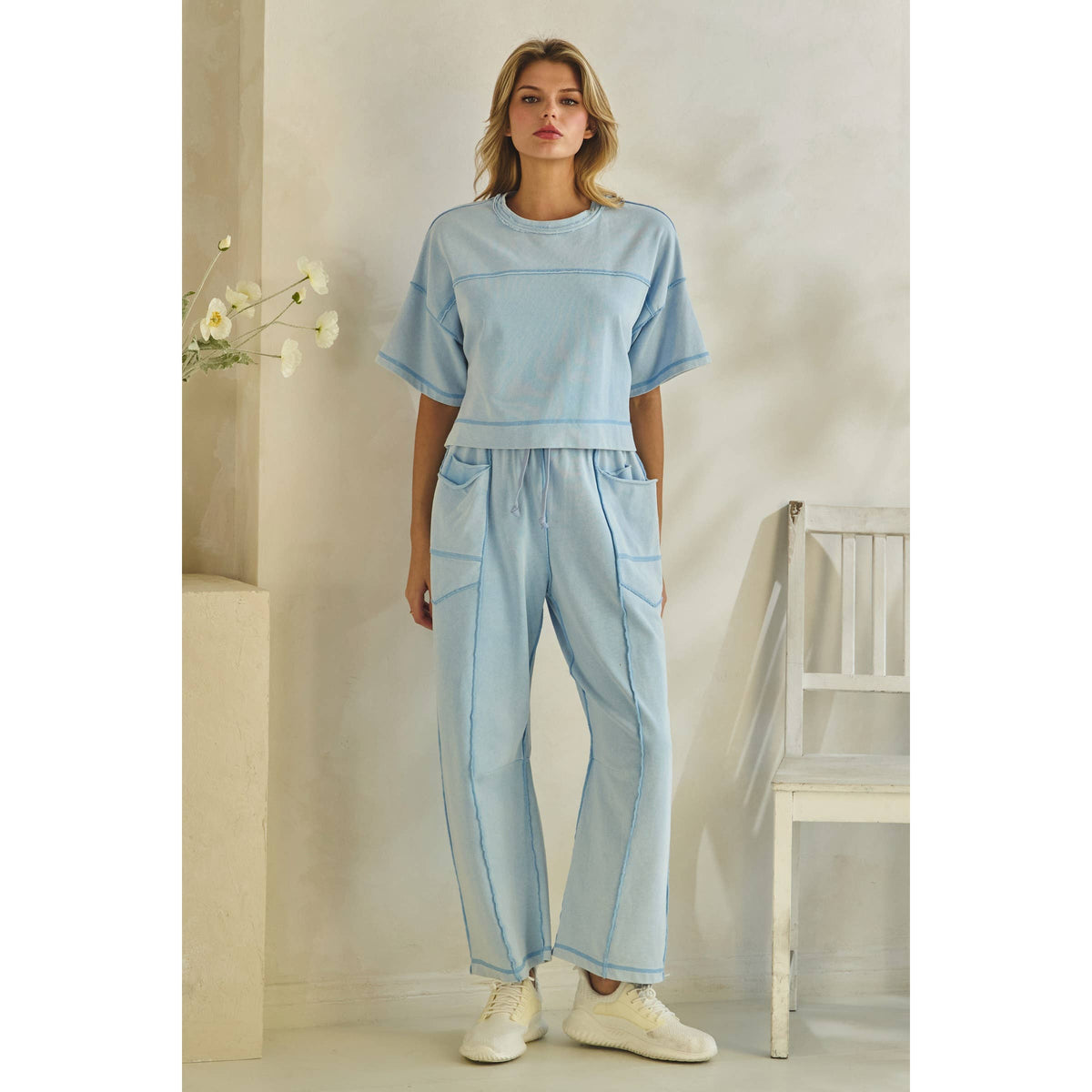 Cropped Easy top: LT Blue